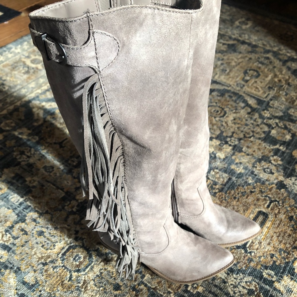 Fringe Heeled boots